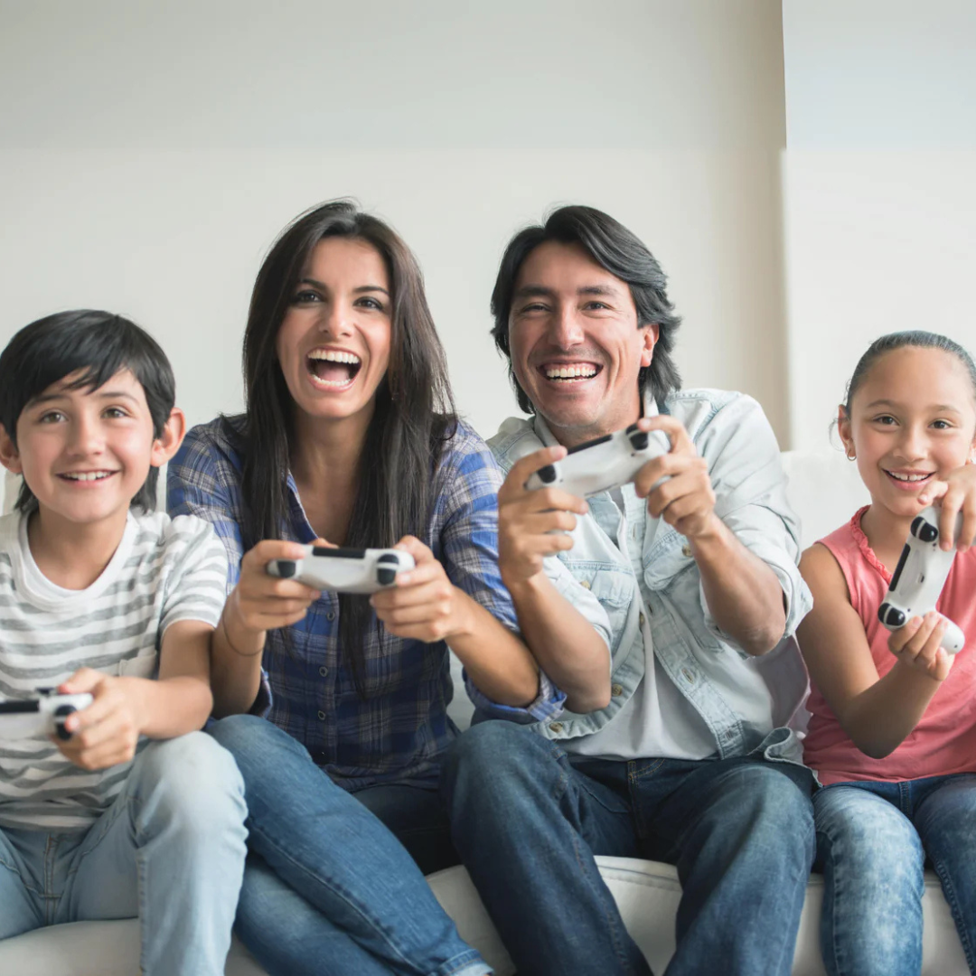 RetroStua V2 – Klassisk spillkonsoll med 20 000+ retrospill